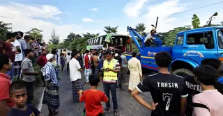 নোয়াখালীর সোনাইমুড়িতে বাস-ট্রাক সংঘর্ষ, বাসচালক নিহত, আহত ২০